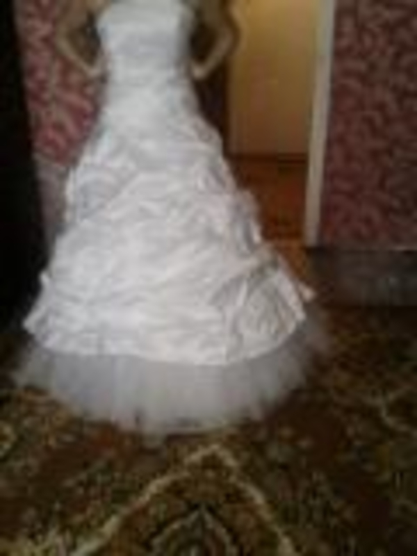 Продам красивое свадебное платье за 1000000