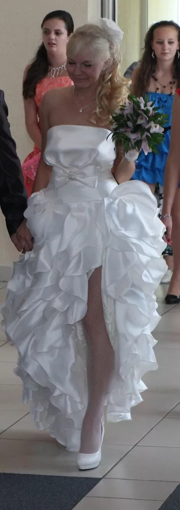 свадебное платье 1раз бу
