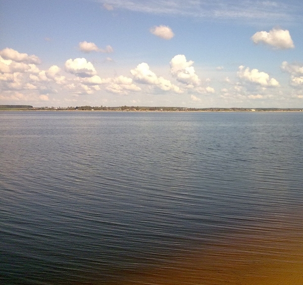 Новый загородный дом вблизи водоема 5