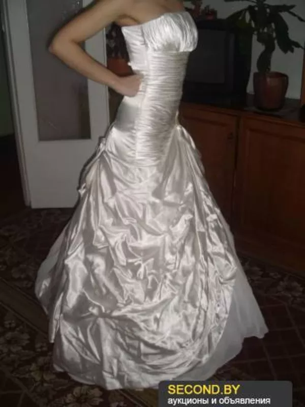 продам шикарное свадебное платье 4