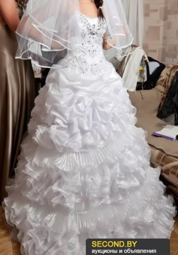 Продам белое, красивое свадебное платье. 3