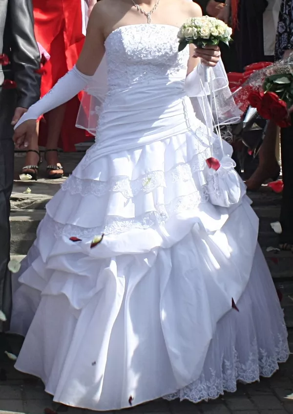 Свадебное платье 42-46 р-р На рост 170-176 3
