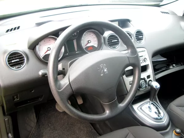 Peugeot 308,  1.6 бензин,  2008 6