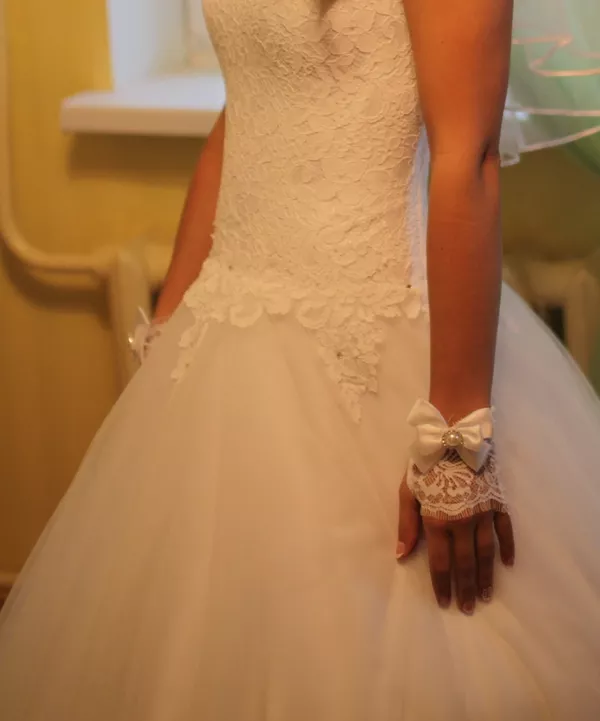 Продам свадебное платье размер 42-46 рост до 170 с принадлежностями  3
