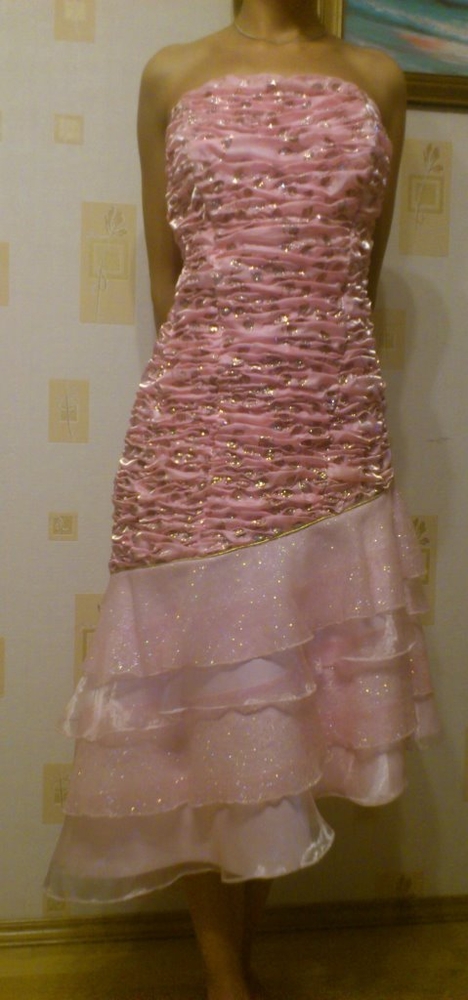 Продам изысканное платье (нежно-розовое),  размер - 42-46  3