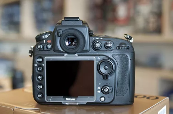 Nikon D800 всего за $ 1300USD/ Canon EOS 5D MK III ----$1350USD