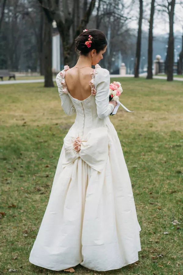 Эксклюзивное карсетное свадебное платье ручной работы(шелк, х/б, вышивка) 4