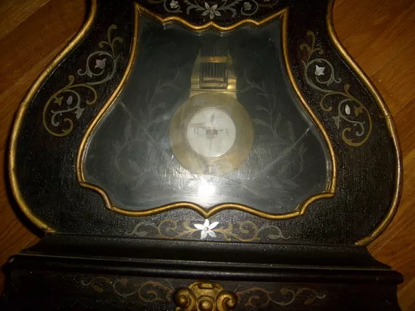 Старинные настенные часы 2