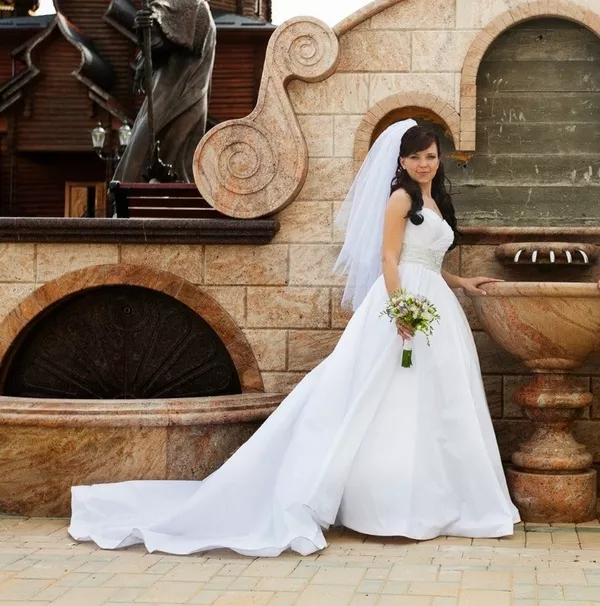 Свадебное платье от Allure Bridals срочно (размер 40-42) 4