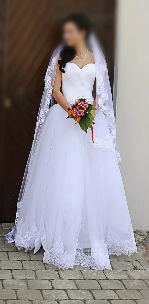 Красивое пышное свадебное платье 4