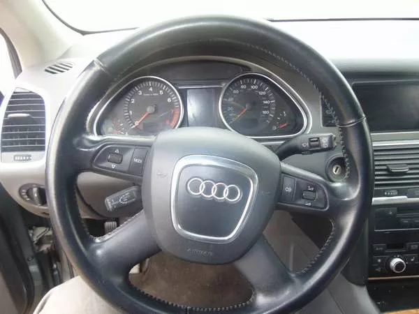 Продам Audi Q7 2007 бензин 3.6 6