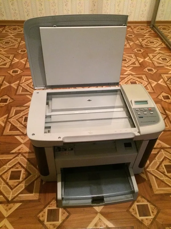 Продам СРОЧНО МФУ HP1120 (Принтер,  сканер,  копир),  отличное состояние!