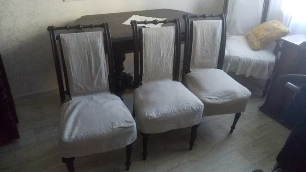 Резной комплект для гостиной - стол,  два кресла,  три стула,  диванчик 2