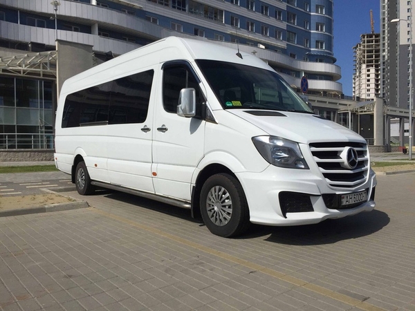 Прокат микроавтобуса с водителем в Минске 2